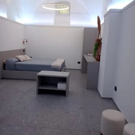 La Corte Di Federico