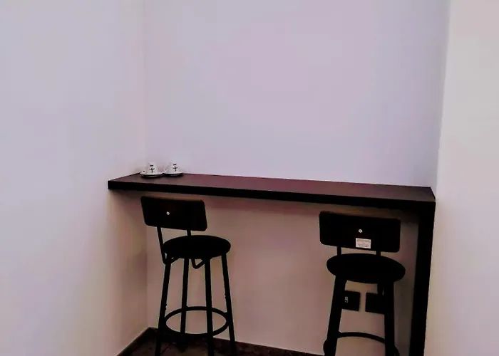 La Corte Di Federico Bari